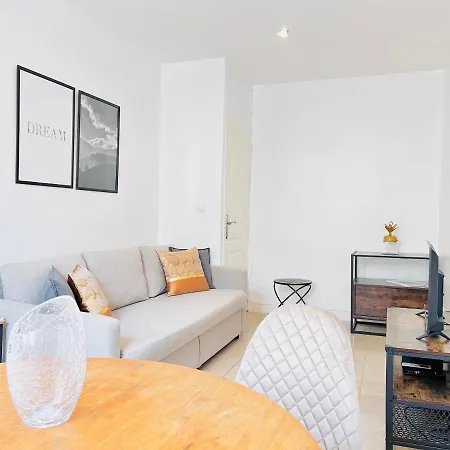 2 Bedroom Flat Center La Croisette Banane